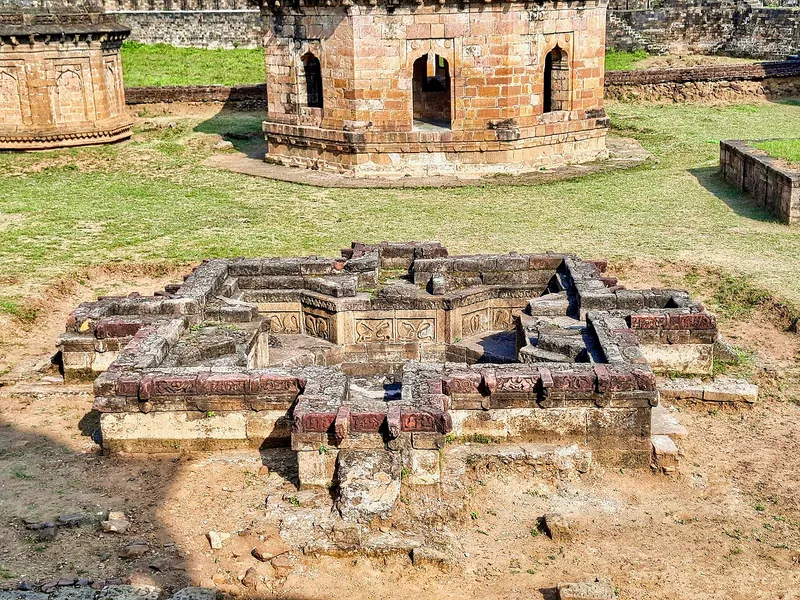 Gond Raja's Tomb, Chandrapur