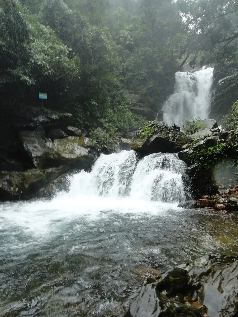 Hanumana Gundi Falls, Chikkamagaluru