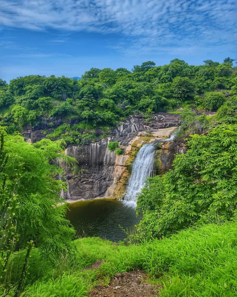 Laling Waterfalls, Dhule