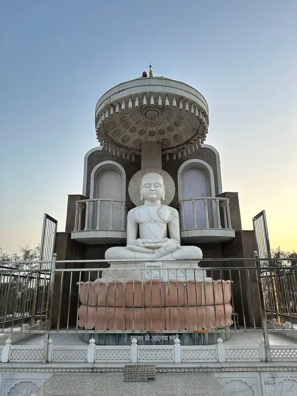 Teerthdham Mangalayatan Mandir (Bhagwan Adinath), Hathras