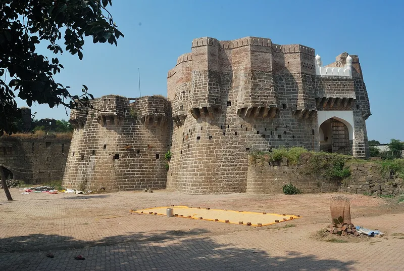 Ausa Fort, Latur