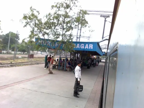 Dehradun Shatabdi Express at Muzaffarnagar — key connectivity symbol, Muzaffarnagar