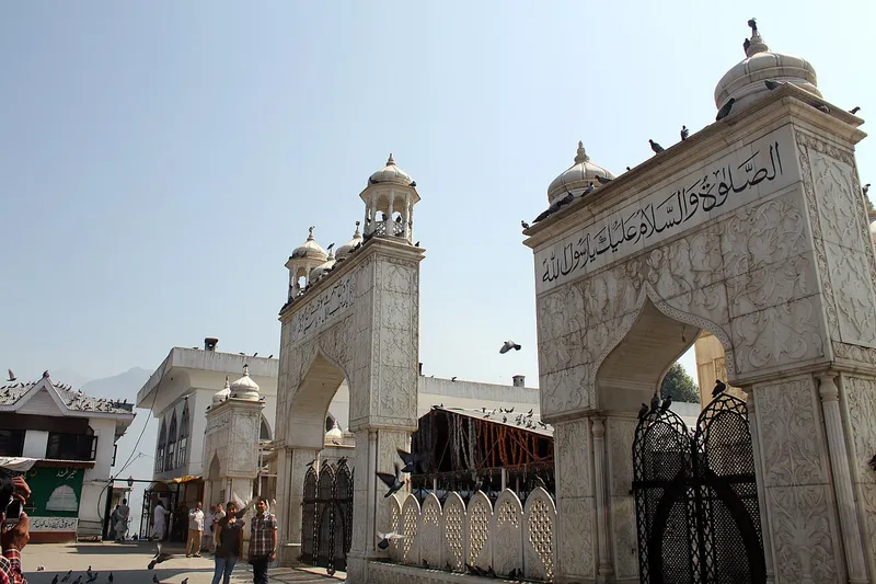 Hazratbal Shrine, Srinagar