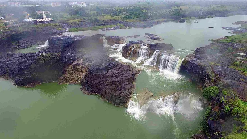 Sahastrakund Waterfall, Yavatmal
