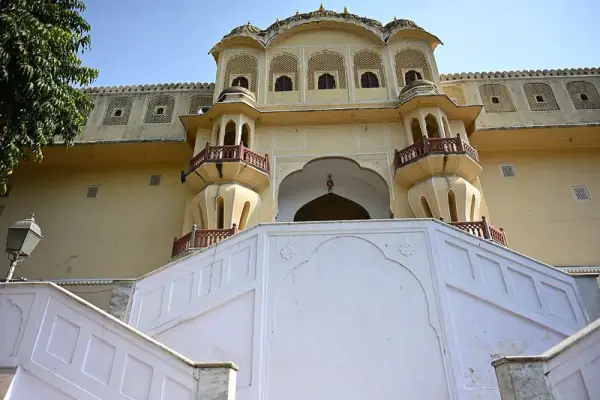 Hawa Mahal entrance, Jaipur